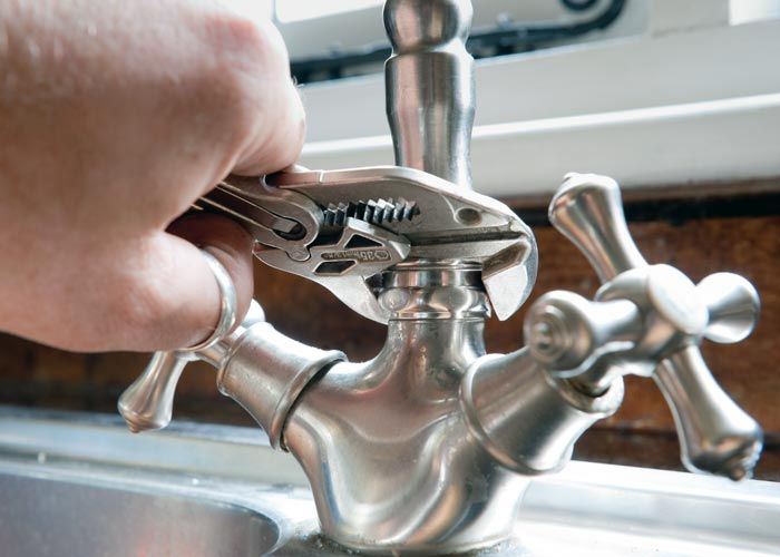 plumbing calgary recognizing when to replace faucet